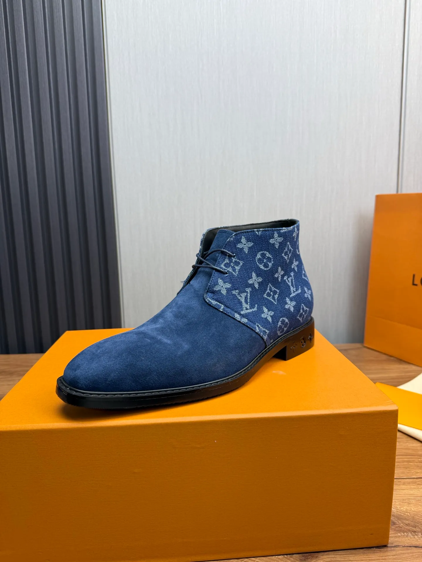 Men's shoes 💰760💰 LV. - Men's business casual leather shoes, top quality cow products. 1:1 shipment ⬆️Luxury and noble 👞All imported original brand leather materials, just to create a more comfortable wearing experience, upper: original cowhide ➕Imported full cow lining, original outsole ✔️16-45 (38.45 non-returnable)